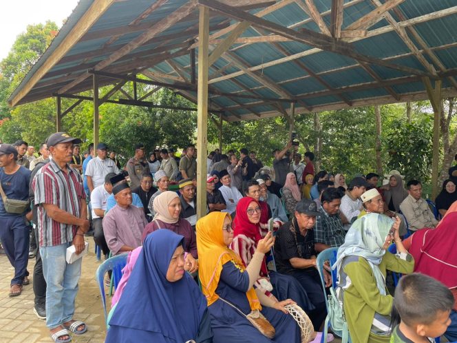 
 Pj. Gubernur Kaltim bersama Polda Kaltim dan Stakeholder Tinjau Lapangan, Pastikan Hak Masyarakat Terdampak Banjir Sepaku Terpenuhi