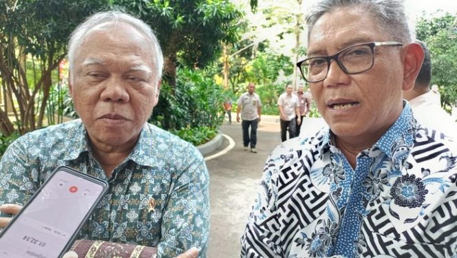 
 Ketua Satgas Pelaksanaan Pembangunan Infrastruktur IKN Danis H Sumadilaga dan Menteri PUPR Basuki Hadimuljono