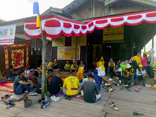 
 Laung Kuning Banjar PAC Bengalon secara resmi mendeklarasikan dukungannya kepada Kasmidi Bulang