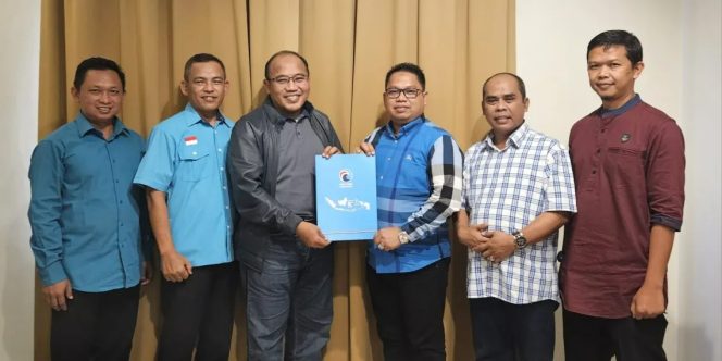 
 Kasmidi Bulang dan Lulu Kinsu Didukung Gelora