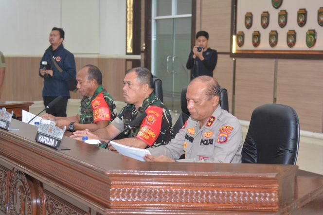 
 Pangkogabwilhan II, Marsdya TNI Khairil Lubis yang memimpin langsung kegiatan TFG