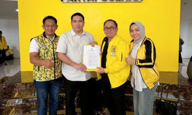 
 Kasmidi Bulang dan Lulu Kinsu Dapatkan Dukungan Golkar, Siap Maju di Pilkada Kutim