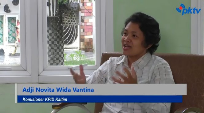 
 Komisioner KPID Kaltim, Adji Novita Wida Vantina (Kanal Youtube PKTV)