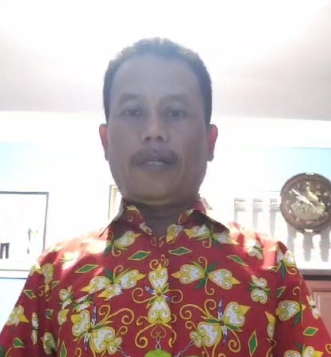 
 Paino Wibowo, Petinggi Kampung Sumber Sari, Barong Tonggak, Kabupaten Kutai Barat