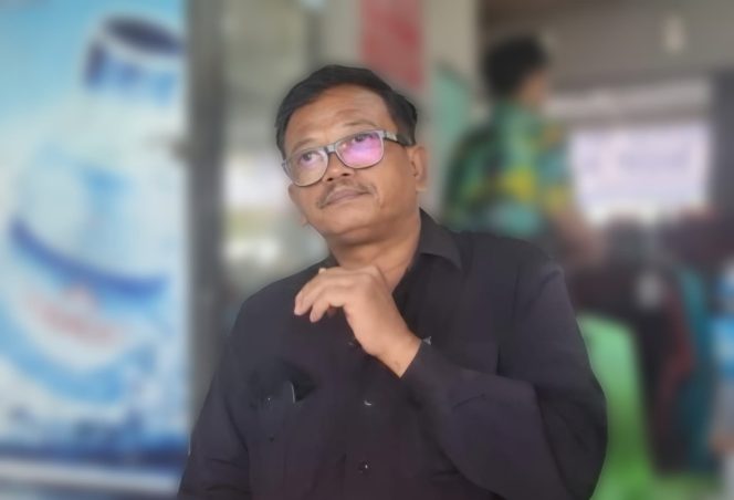 
 Ketua Konfederasi Serikat Buruh Seluruh Indonesia (KSBSI) Kalimantan Timur, Bambang Setiono