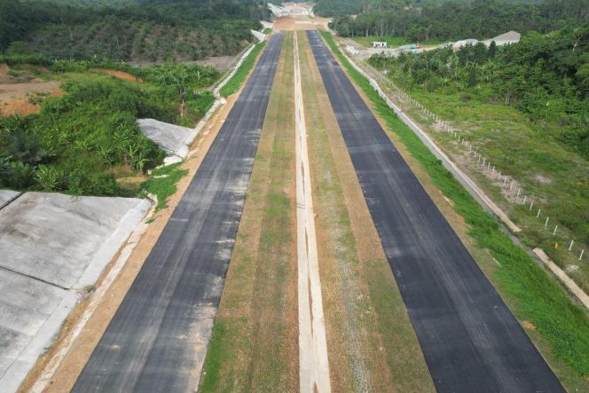 
 Kalimantan Timur Resmi Punya Jalan Tol Baru, Pangkas Waktu Tempuh dari 2 Jam Jadi 30 Menit