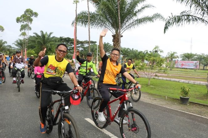 
 Olahraga Bersama Warnai Perayaan Bhayangkara ke-79, Polres PPU Tunjukkan Wajah Humanis Polri