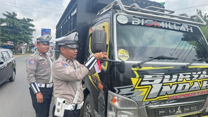 
 Semarak “Gelora Merah Putih” Polres Kutai Barat Kobarkan Nasionalisme Warga