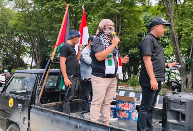 
 BORNEO Kaltim Gelar Aksi Damai di Samarinda, Tegaskan Dukungan untuk Palestina dan Tolak Atlet Israel