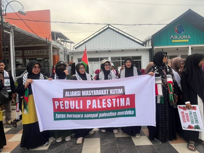 
 Aksi Damai FSLDK Kutai Timur Tegaskan Dukungan untuk Palestina