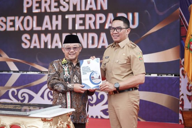 
 Abdul Mu’ti & Andi Harun Resmikan Sekolah Terpadu Rp70 Miliar di Samarinda