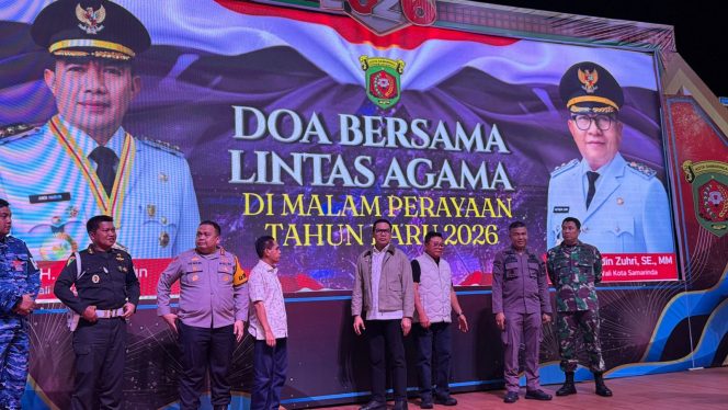 
 Ribuan Masyarakat Samarinda Ikuti Doa Bersama Lintas Agama Sambut Tahun Baru 2026