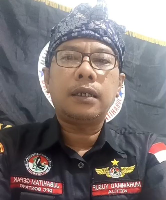 
 Ketua DPC Jubah Hitam GEPAK Bontang Tegaskan Dukungan Polri di Bawah Kendali Presiden RI
