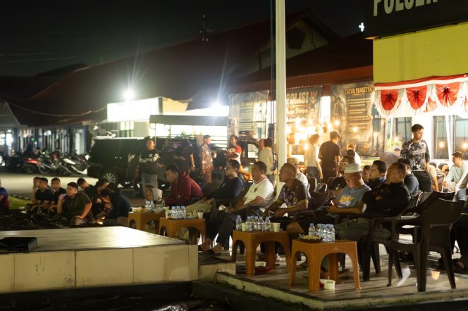 
 Pererat Silaturahmi, Polres Berau Gelar Nobar Piala Dunia 2026 Melalui Program Bola Gembira