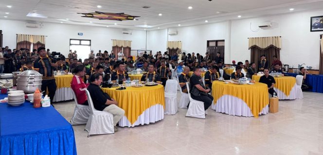 
 Hari Bhayangkara ke-80, Polda Kaltim Pererat Kebersamaan Lewat Nobar Piala Dunia 2026 Bersama Masyarakat